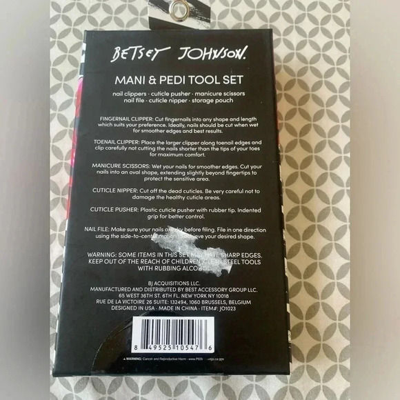 NEW BETSEY JOHNSON MANI PEDI TOOL  KIT - Picture 3 of 3